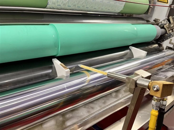 Kraft Paper Film High-Speed Solvent Less Laminating Machine